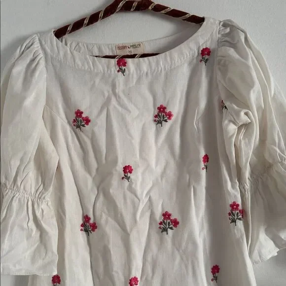 Bombay Paisley Ivory Dress with Red Floral Accents EUC - Picture 2 of 4